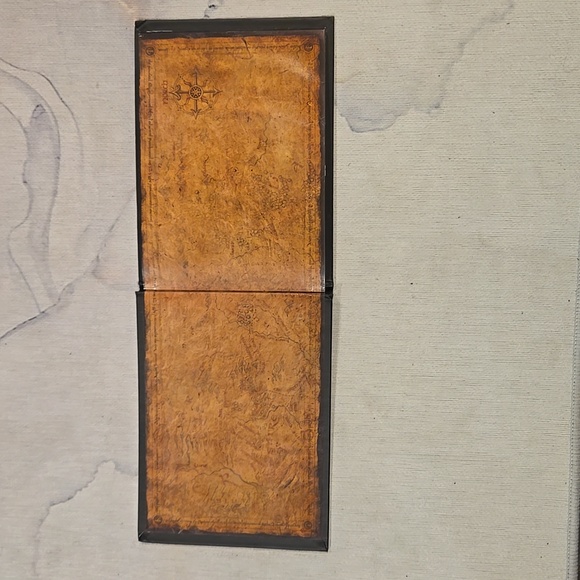 Lord If The Rings " War in the North" Art Book With DVD Never Used - Picture 2 of 9